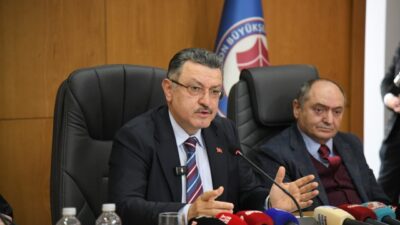Trabzon Büyükşehir Belediye Başkanı Ahmet Metin Genç, şehir içi ve