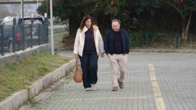 Trabzon’un Yomra ilçesinde bir zincir restoranda yedikleri tost sonrası rahatsızlanarak