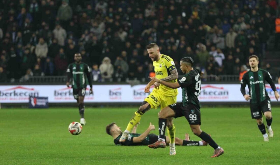 Trendyol Süper Lig’in 20. haftasında Kocaelispor, sahasında Fenerbahçe’ye 2-0 mağlup