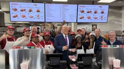 ABD Başkanı Donald Trump, ülkenin Georgia eyaletindeki bir “fast food”