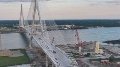 ABD Başkanı Donald Trump, Kanada tarafından iki ülke arasındaki Detroit