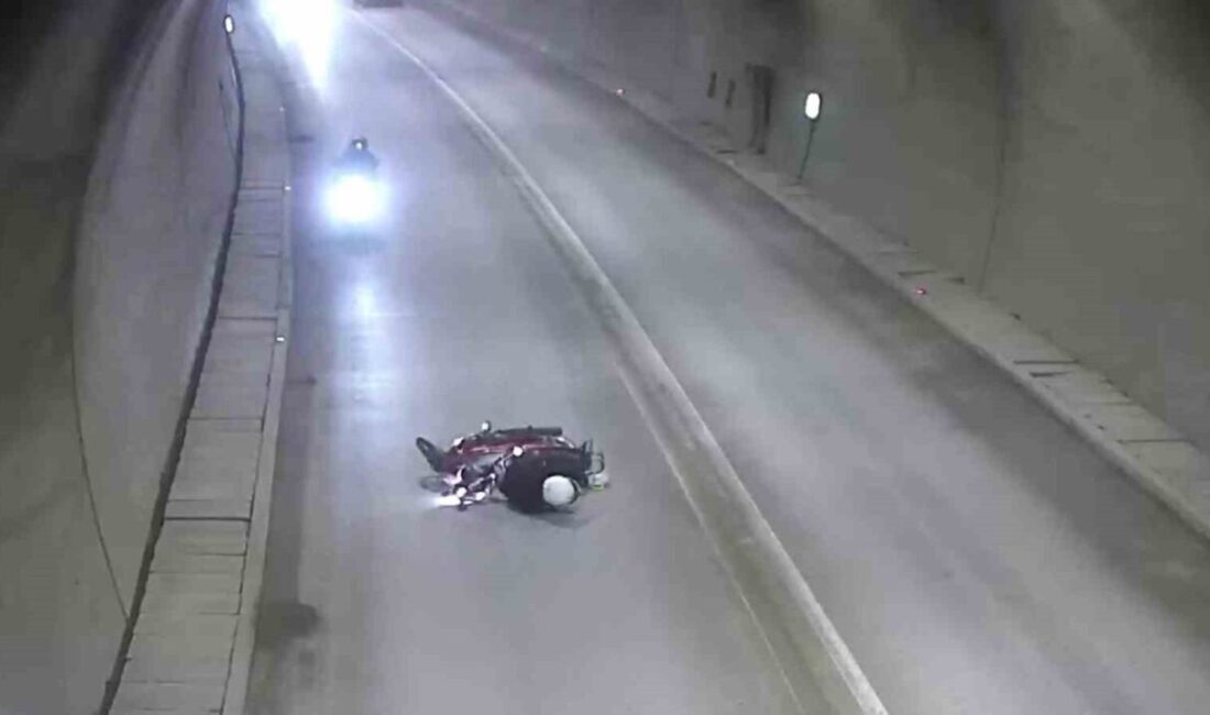 Amasya’da tünelde seyir halindeyken kontrolünü kaybettiği motosikletten düşen genç sürücü