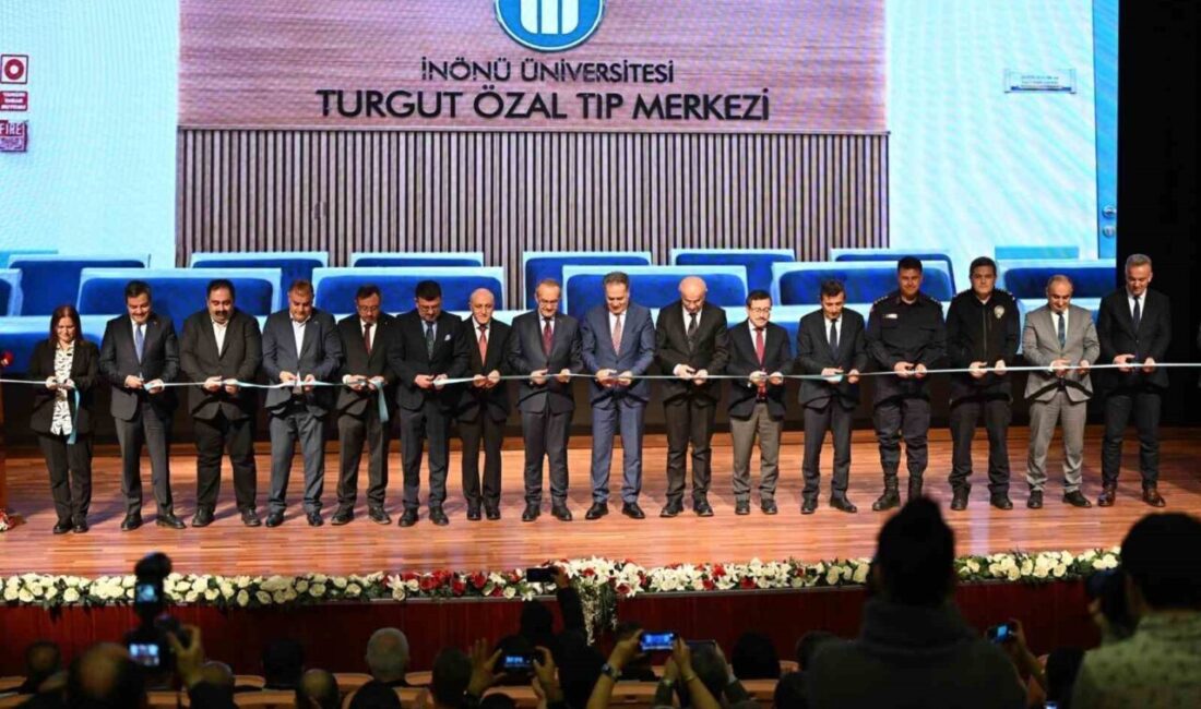 İnönü Üniversitesi Turgut Özal Tıp Merkezi’nin yenilenen Acil Servisi düzenlenen