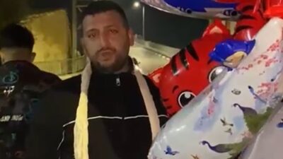 Manisa’nın Turgutlu ilçesi İstasyon Altı Mahallesi’nde bir baloncu, Ramazan ayının