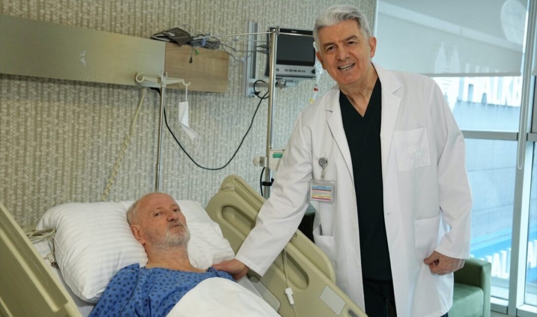 Karın ağrısı şikayetiyle hastaneye başvuran ve tıp dünyasında ender rastlanan