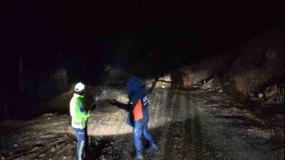 Adıyaman’ın Tut ilçesinde meydana gelen heyelandan dolayı 2 ev tahliye