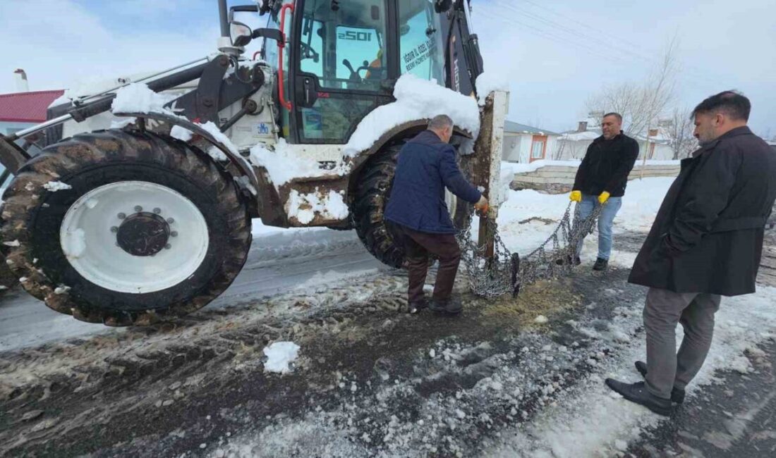 Tuzluca’nın yüksek kesimlerinde etkili olan kar yağışı nedeniyle 32 köy