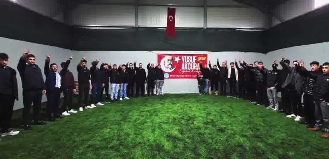 İzmir’in Bayındır ilçesinde Ülkü Ocakları İzmir İl Başkanlığı tarafından düzenlenen