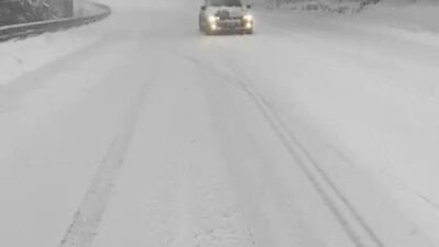 Kış turizminin önemli merkezlerinden Uludağ’da Şubat sonunda yağan kar yağışıyla