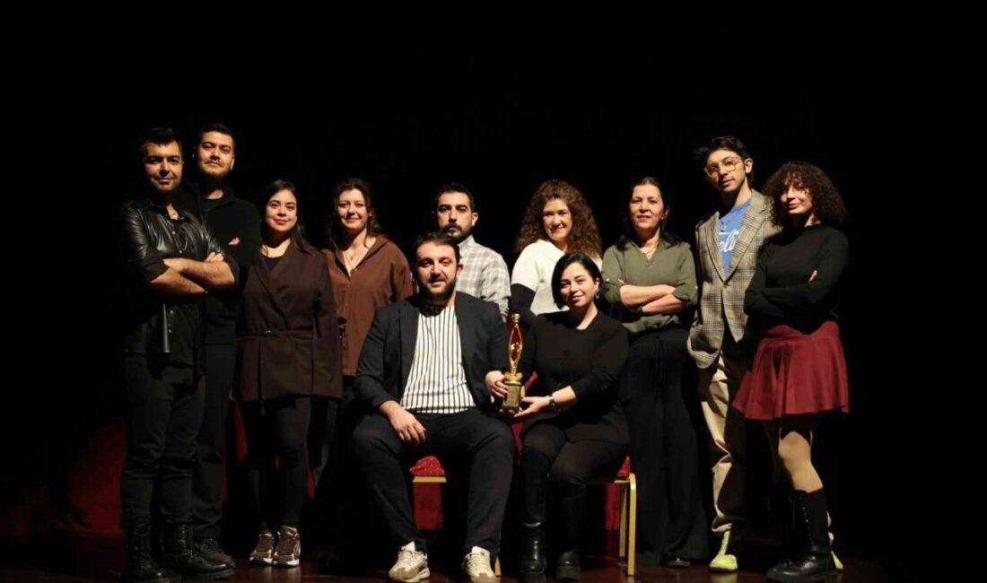 Merkezefendi Belediyesi tarafından Denizli’de düzenlenen Uluslararası Çocuk Tiyatro Festivali, çocuklar