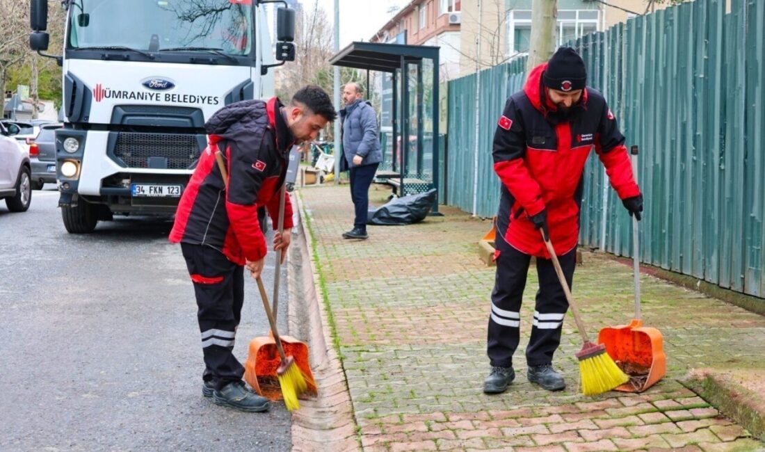 Ümraniye Belediyesi, ilçede temizlik ve çevre düzeni konusunda yürüttüğü çalışmalarına