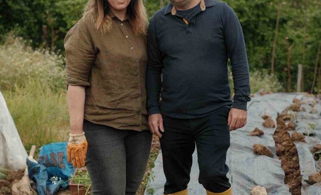 Trabzon’un Yomra ilçesinde faaliyet gösteren bir zincir restoranda yedikleri tost