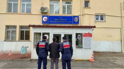 Uşak’ta Merkez Yoncalı köyünde bir depodan yaklaşık 300 kilo çörekotu