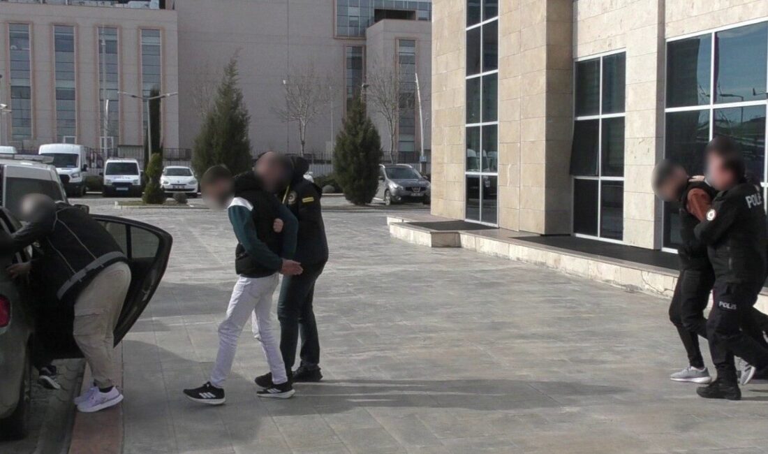 Uşak’ta düzenlenen 3 ayrı uyuşturucu operasyonunda gözaltına alınan 6 şüpheliden