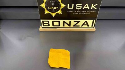 Uşak’ta 2 ayrı adrese gerçekleştiren uyuşturucu operasyonunda gözaltına alınan 5