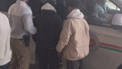 Bursa’nın İnegöl ilçesinde Narkotik Büro Amirliği ekipleri 2 uyuşturucu tacirini