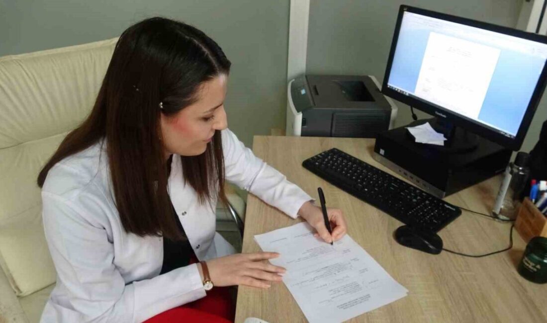 Tuzla Devlet Hastanesi’nde görev yapan Beslenme ve Diyet Uzmanı Feyzanur