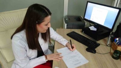 Tuzla Devlet Hastanesi’nde görev yapan Beslenme ve Diyet Uzmanı Feyzanur