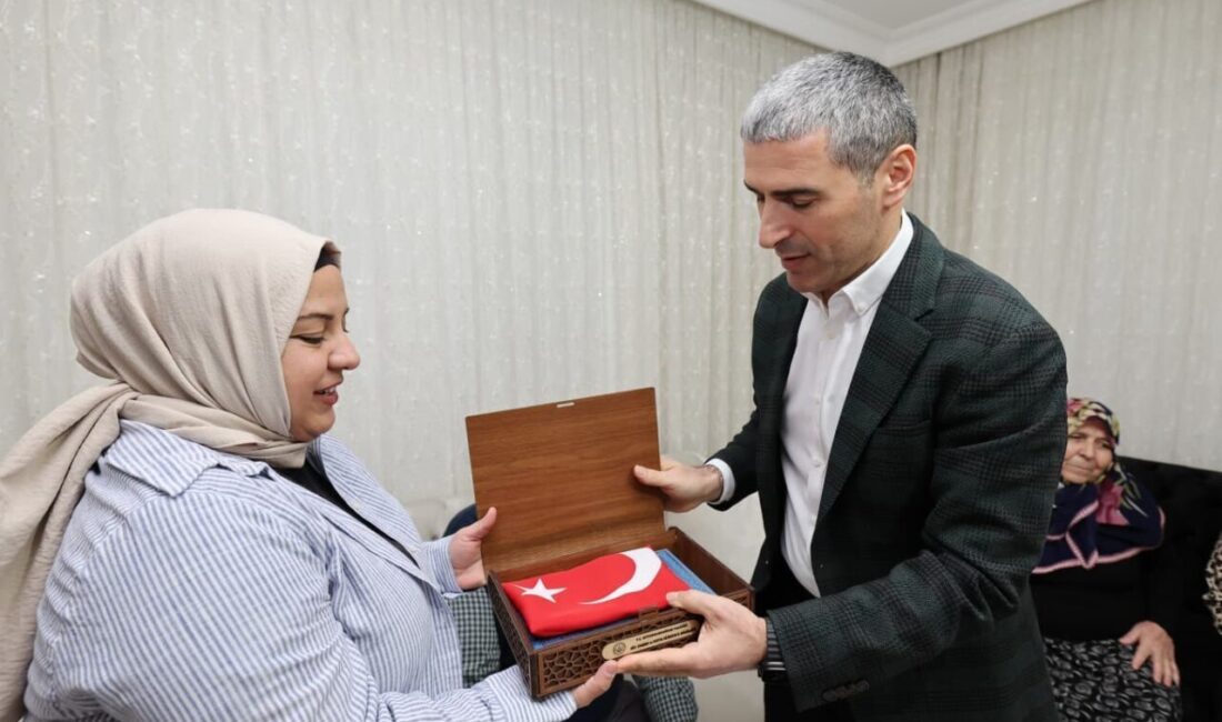 Afyonkarahisar’a yeni atanan Vali Dr. Naci Aktaş, görevinin ilk gününde