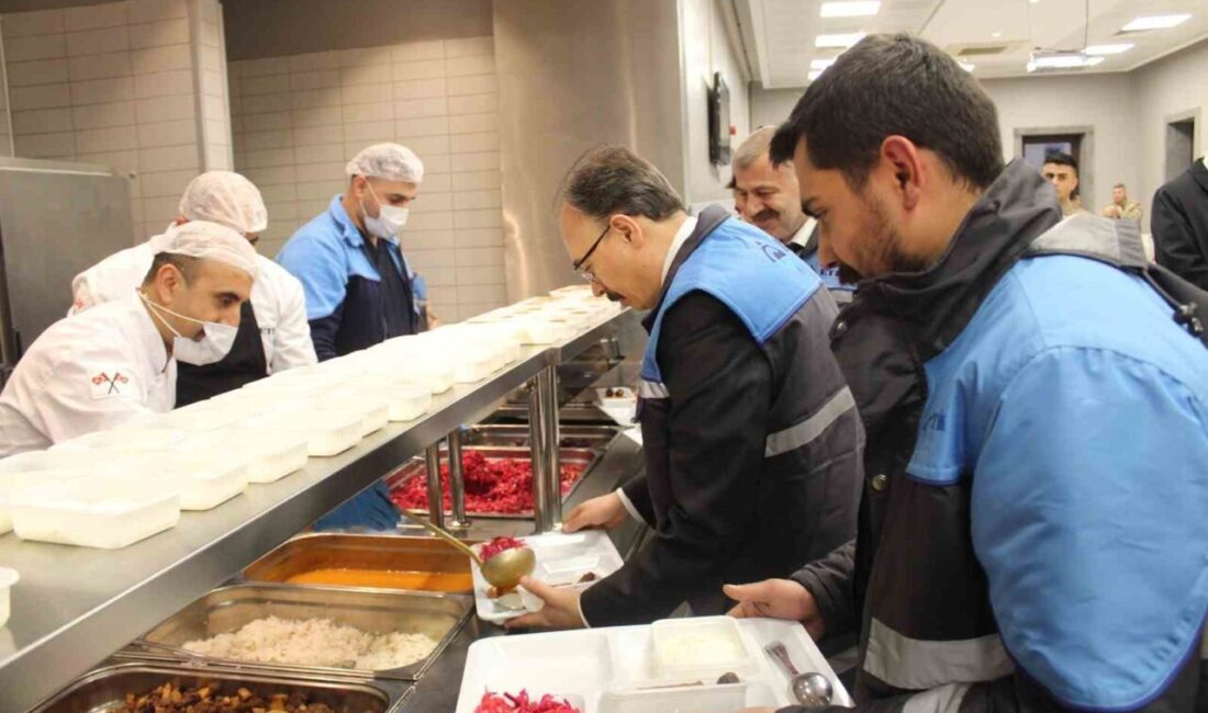 Siirt Valisi ve Belediye Başkan Vekili Dr. Kemal Kızılkaya, Şirvan