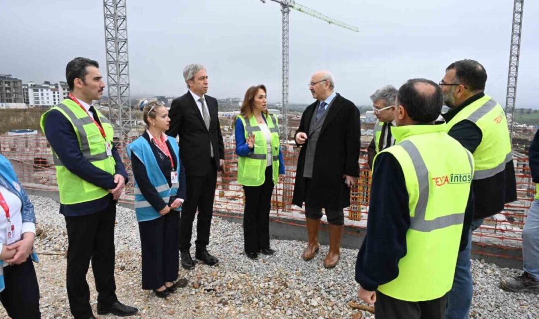 Denizli Valisi Yavuz Selim Köşger, Merkezefendi ilçesi Karahasanlı Mahallesi’nde yapımı