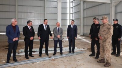 Adıyaman Valisi Osman Varol, Samsat ilçesinde incelemelerde bulundu. Samsat Kaymakamlığı