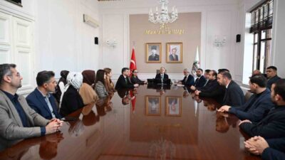 Manisa Bağımlılık ve Uyuşturucu ile Mücadele Platformu heyeti, Vali Vahdettin