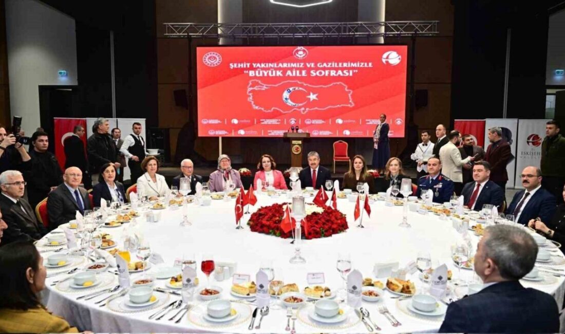 Eskişehir Valisi Erdinç Yılmaz, “Büyük Aile Sofraları” iftar yemeği programında