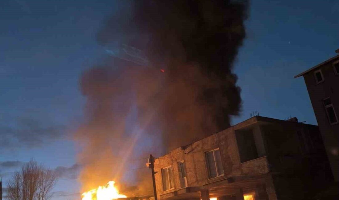 Van’ın İpekyolu ilçesinde bir iş yerinde çıkan yangın, mahallede kısa