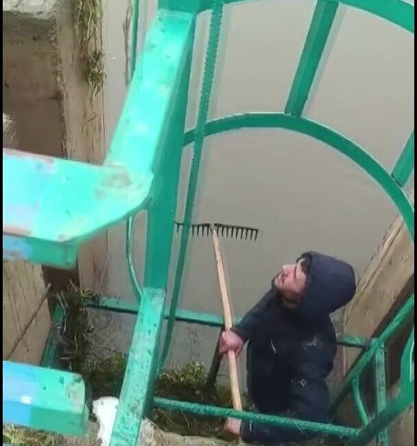 Sivas’ın Yıldızeli ilçesinde köy sakinleri, ihbarlara rağmen DSİ gereğini yapmayınca