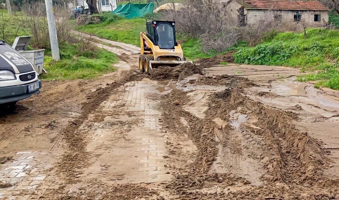 Efeler Belediyesi, ilçede etkili olan yoğun yağışların ardından kapanan yolları