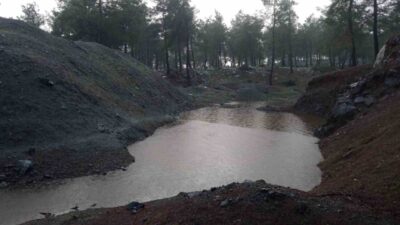 Hatay’da oyun oynadığı esnada 1 buçuk metrelik suyla dolan çukura