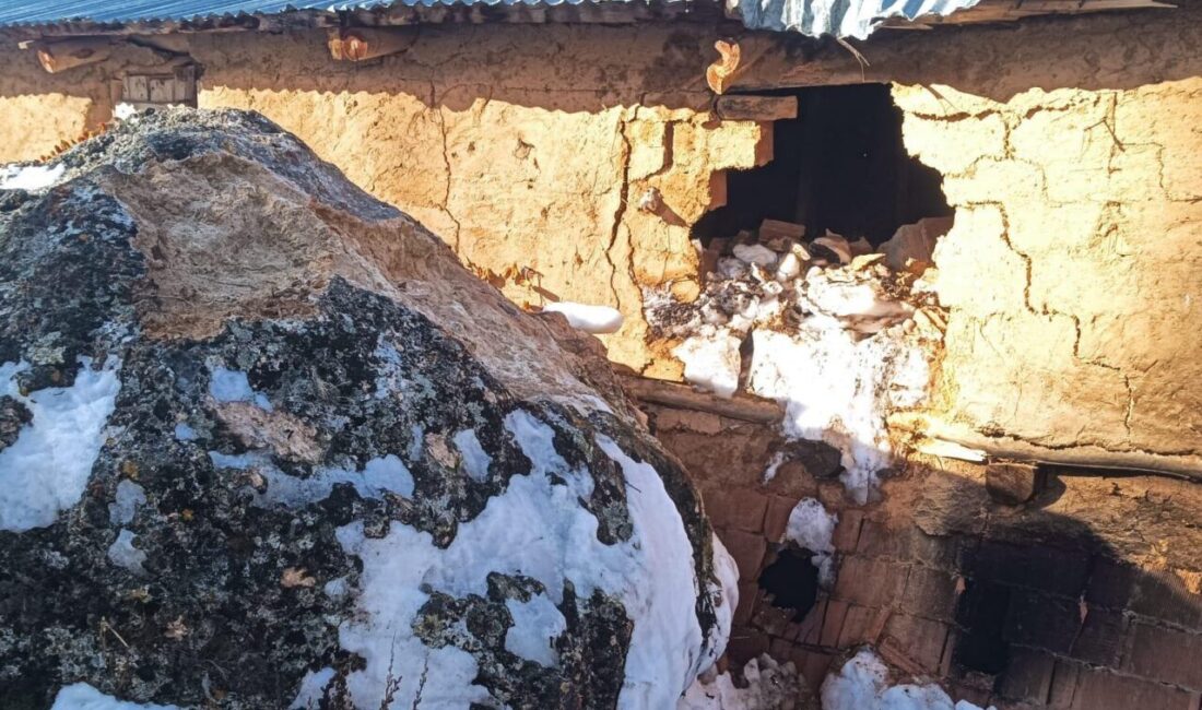 Tokat’ın merkeze bağlı Kayasuyu köyünde etkili olan yağışların ardından yamaçtan