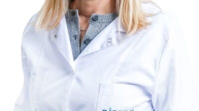 Televizyon karşısında uyuyan, yatmadan önce telefona bakan ve odasında gece