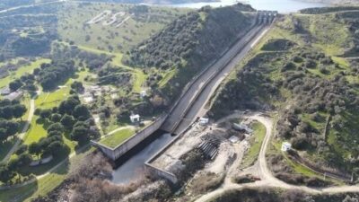 Karpuzlu’daki Yaylakavak Barajı’nda su seviyesinin üst sınıra ulaşması nedeniyle baraj