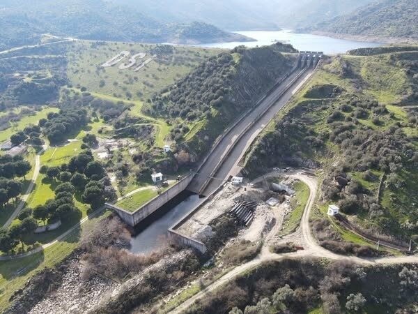 Karpuzlu’daki Yaylakavak Barajı’nda su seviyesinin üst sınıra ulaşması nedeniyle baraj