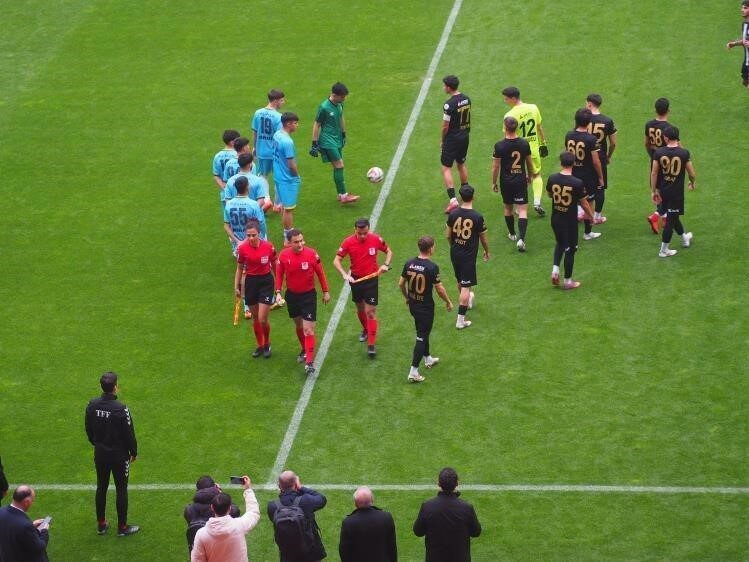 Yeni Malatyaspor İkinci Başkanı ve Futbol Şube Sorumlusu Abdullah Aksoğan,