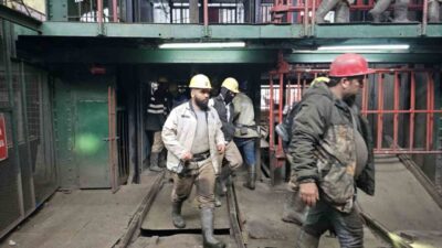 Asrın felaketinin üçüncü yıl dönümünde Zonguldaklı madenciler, deprem bölgesinde yaşadıkları