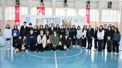 Yıldırım Belediyesi, ‘Beylikten Cihan Devletine’ temasıyla başlattığı 2025-2026 Kültür Sanat