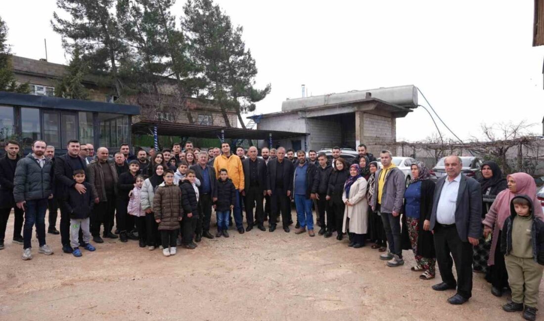 Şehitkamil Belediye Başkanı Umut Yılmaz, mahalle ziyaretleri kapsamında Yığınlı Mahallesi