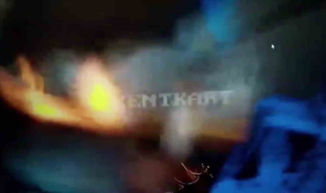 Adana’da yolcu minibüsü ile otomobilin kafa kafaya çarpıştığı kazada 2