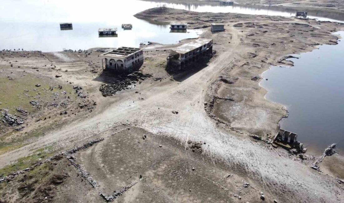 Yozgat’taki Esenli Gelingüllü Barajı’nda iki hafta arayla dron kamerasıyla kaydedilen