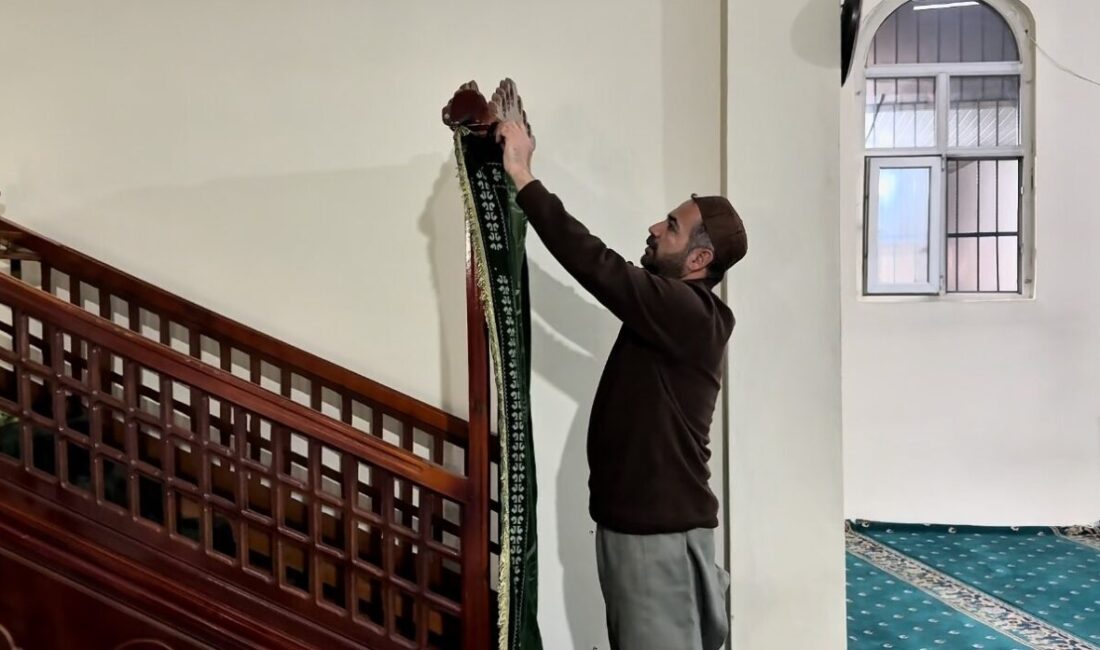 Hakkari’nin Yüksekova ilçesinde mübarek Ramazan ayı öncesinde camilerde başlatılan kapsamlı