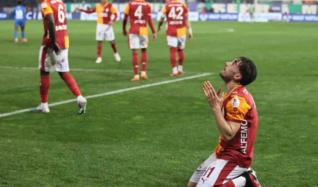 Galatasaraylı futbolcu Yunus Akgün, Çaykur Rizespor müsabakasıyla bu sezonki 7.