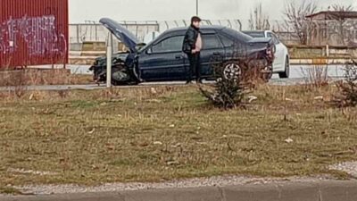 Afyonkarahisar’da 4 otomobilin çarpışması sonucu meydana gelen zincirleme trafik kazasında