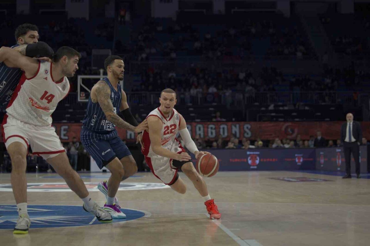 Ziraat Bankası Erkekler Türkiye Kupası çeyrek final maçında Bahçeşehir Koleji,