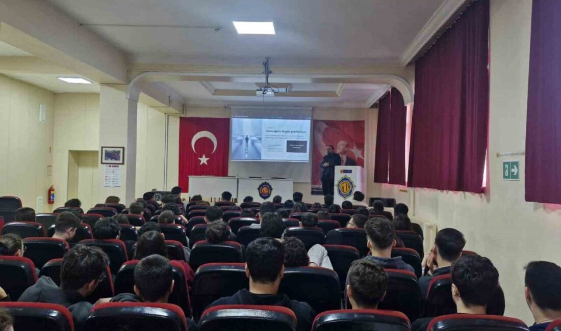 Zonguldak Mehmet Çelikel Anadolu Lisesi son sınıf öğrencilerine yönelik teknoloji