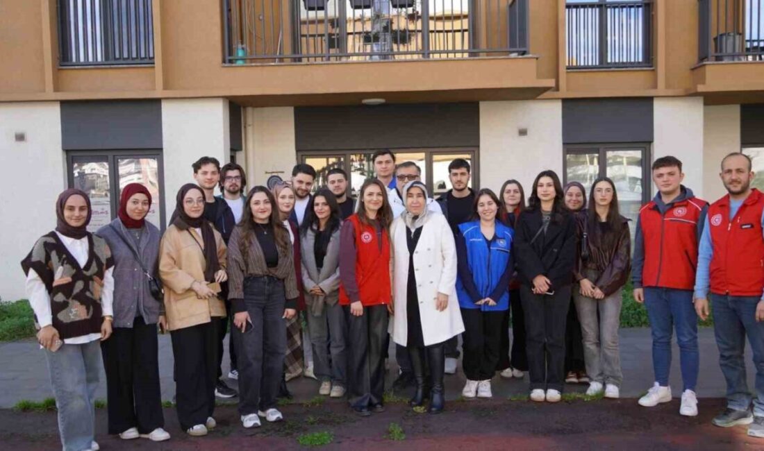 Zonguldak Gençlik Merkezi tarafından yürütülen “Geleceğe Yolculuk” projesi kapsamında üniversite