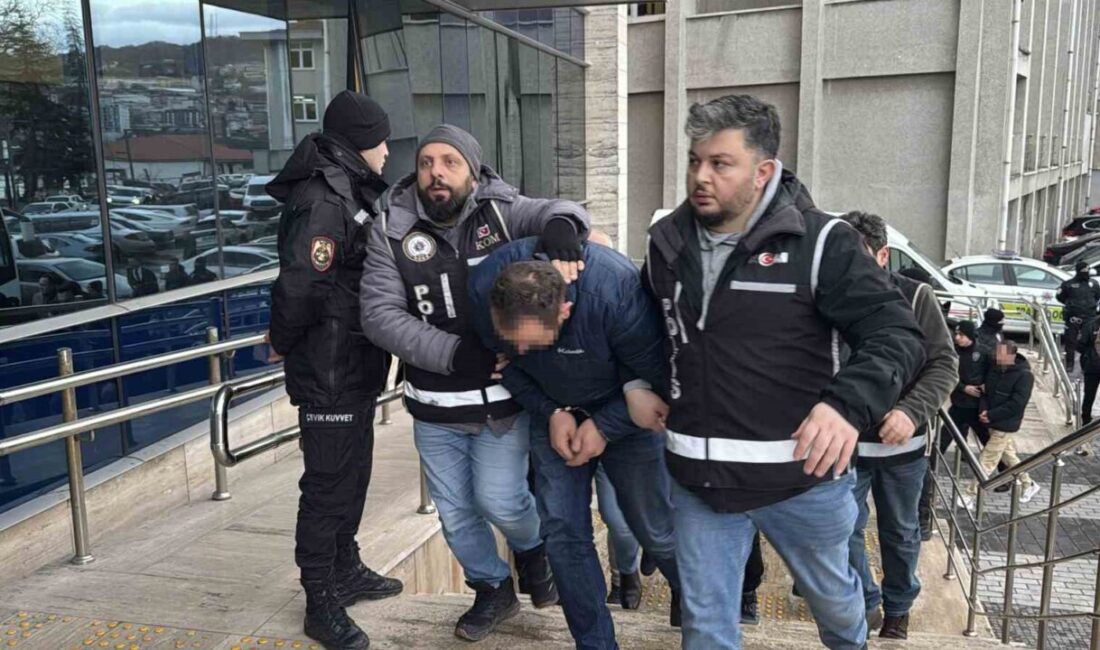 Zonguldak’ta rüşvet karşılığı kusurlu araçlara usulsüz onay verdikleri iddiasıyla adliyeye
