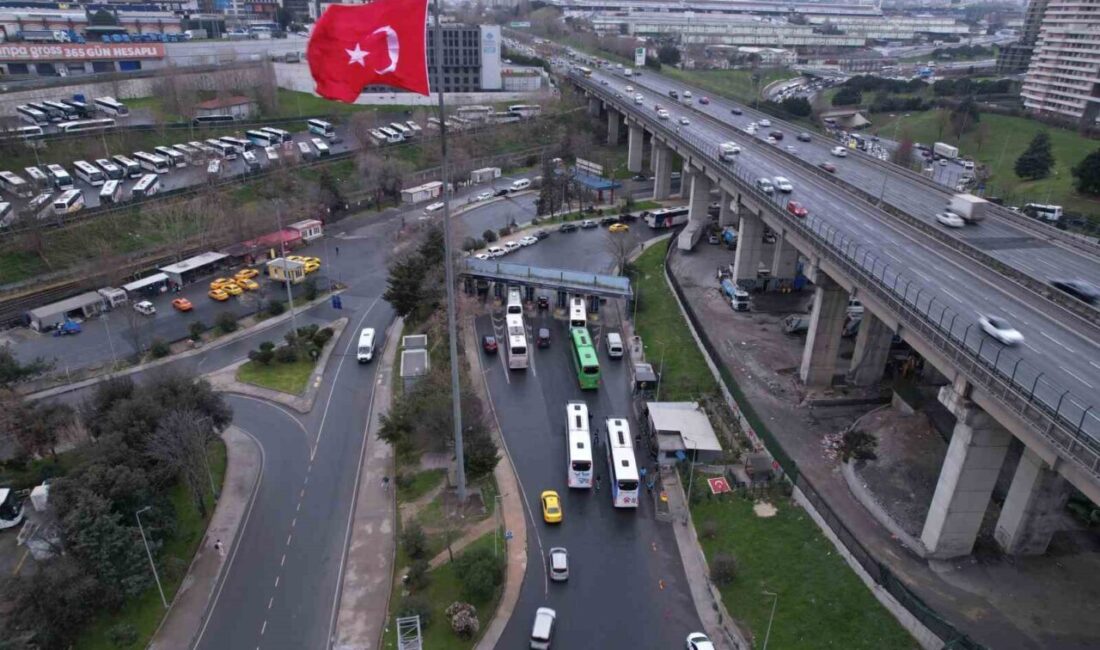 Bayrampaşa’da 15 Temmuz Demokrasi Otogarı’nda arefe gününde yaşanan hareketlilik havadan